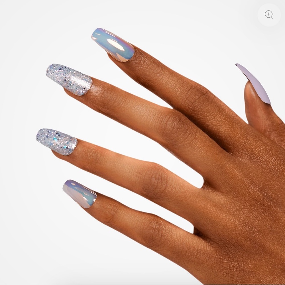 KISS Gel Fantasy Nails - Holographic and Glitter